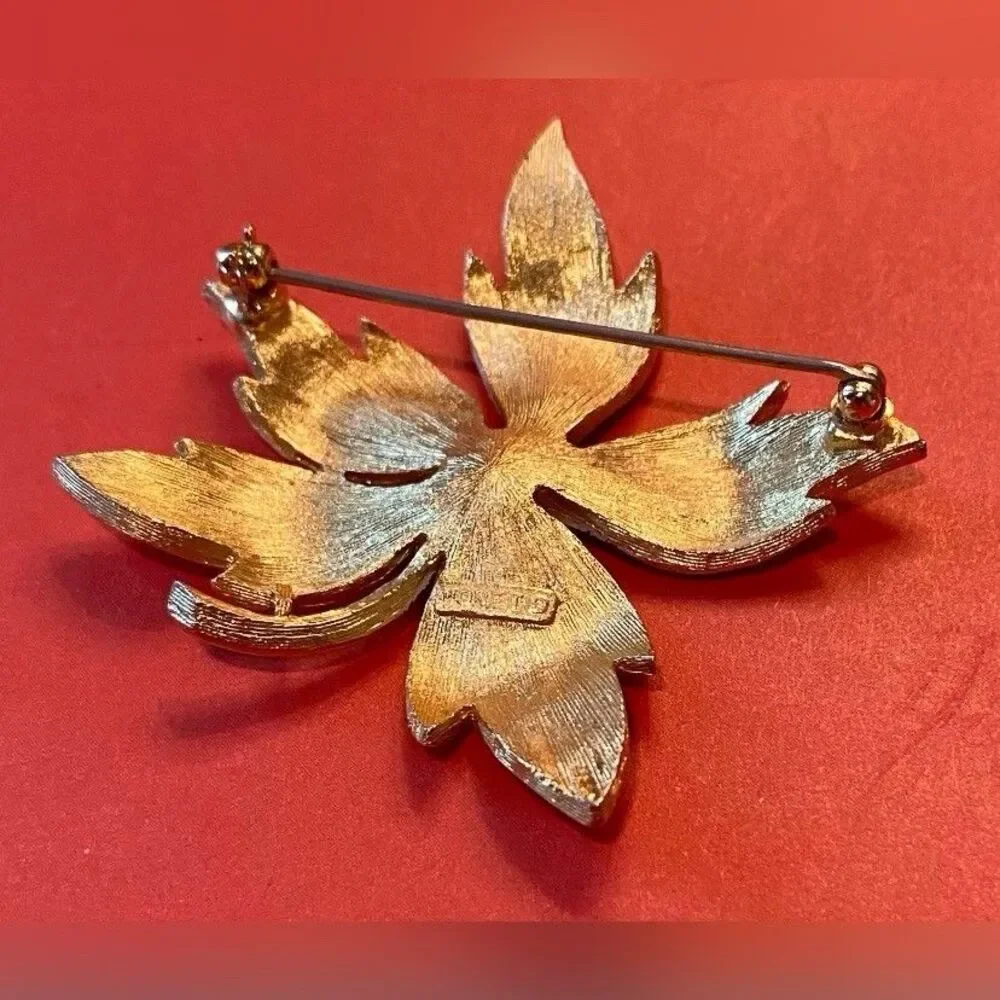 Vintage Monet Women’s Brooch Pin White Enamel Gold Tone Leaf 2”